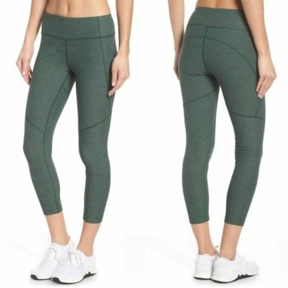 NWT Outdoor Voices 3/4 Warm Up Hunter Leggings - Picture 2 of 7